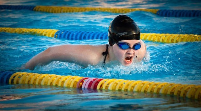 Protecting Your Teeth from Chlorine while Swimming